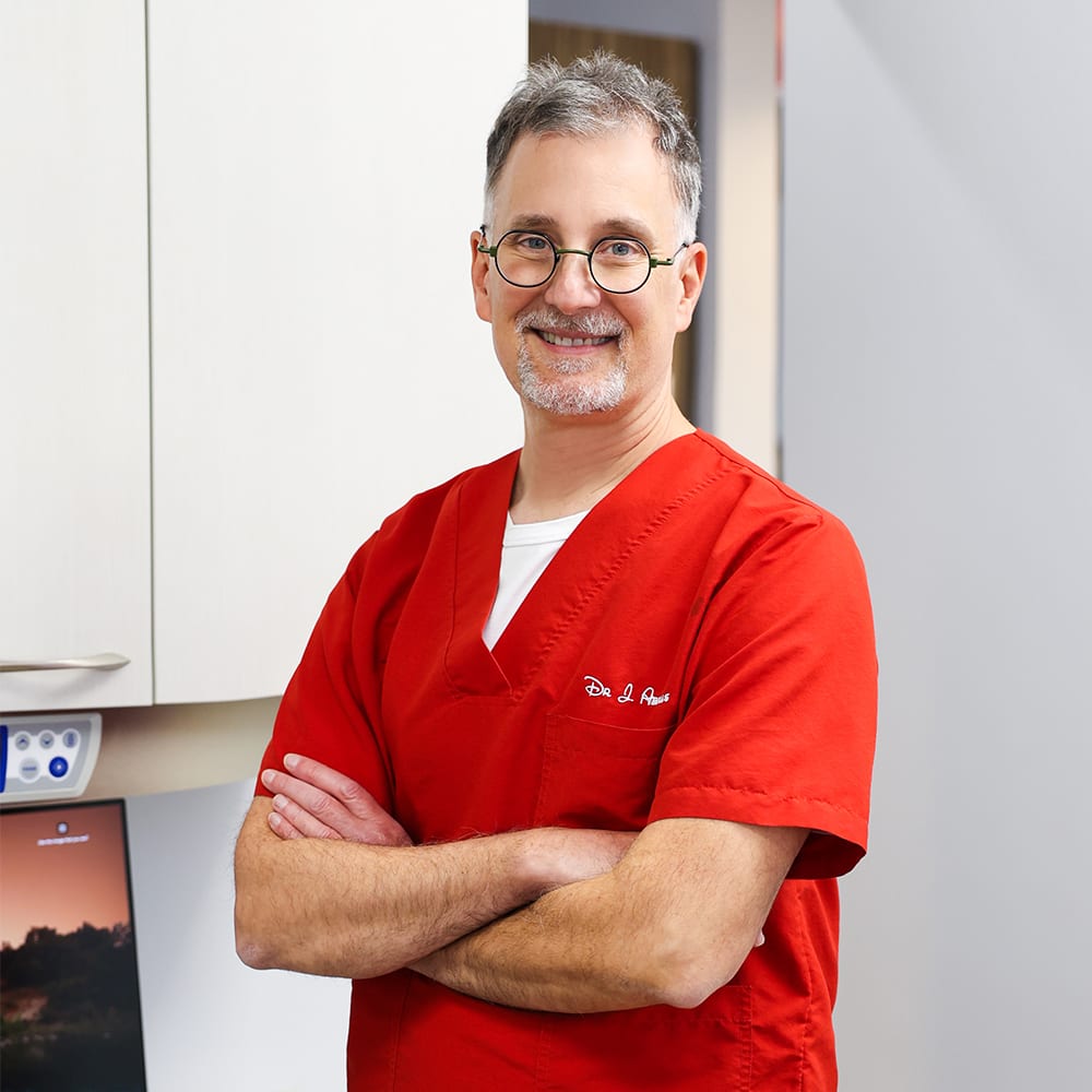 Dentist at Artistic Smiles